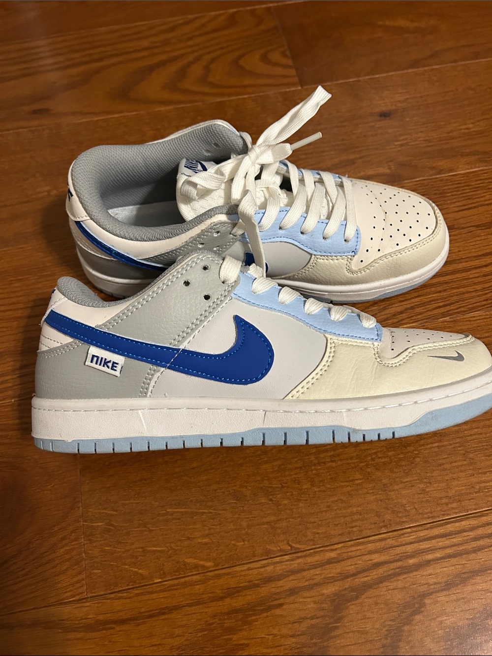 Nike Kids' Low-Top Sneakers - White & Blue